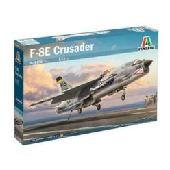   Italeri: F-8E Crusader vadászrepülőgép makett, 1:72 1456s