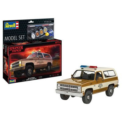 Revell - Model szett Jim Hopper's Chevy Blazer K5: S.Things (67724)