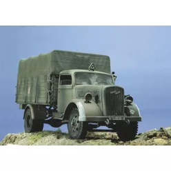 Katonai modell 0216 - Kfz. 305 OPEL BLITZ (1:35)