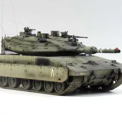 Tank modell 13227 - MERKAVA MK.IV LIC (1:35)