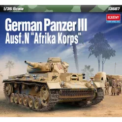 Tank modell 13567 - Panzer III Ausf.N. Afrika Korps (1:35)
